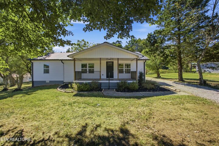 Property Photo: 3222 Kingston Hwy TN 37763