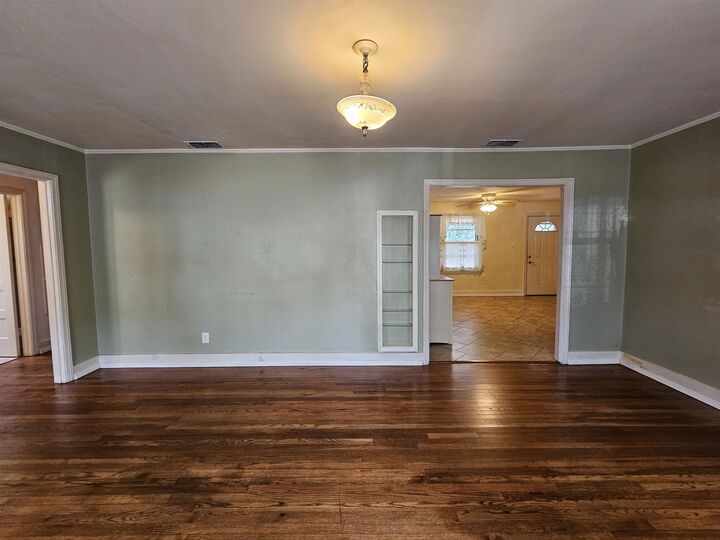 Property Photo:  607 Thompson  TX 75662 
