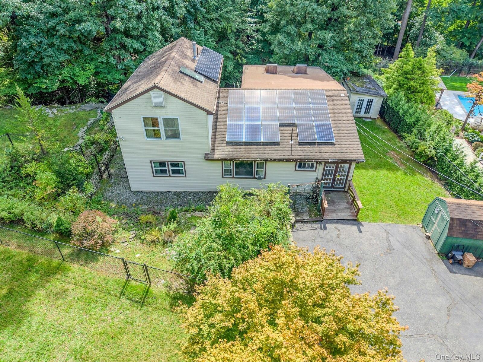 Property Photo:  30 N Strawberry Hill Lane N  NY 10994 
