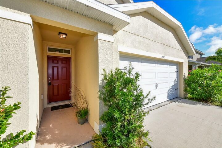 Property Photo:  15717 High Bell Place  FL 34212 