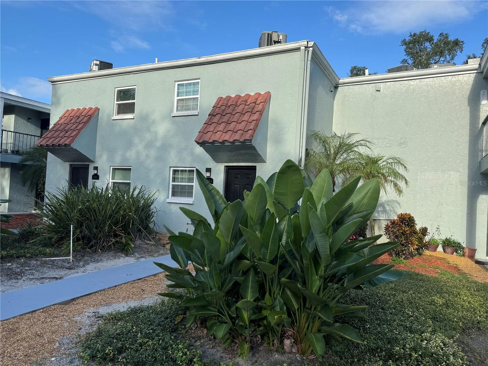 Property Photo:  2884 Somerset Park Drive 2907  FL 33613 
