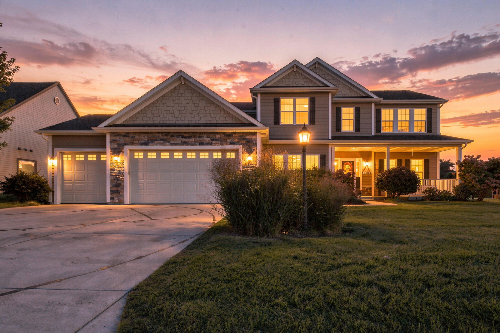 Property Photo:  N116w17834 Blackstone Cir  WI 53022 