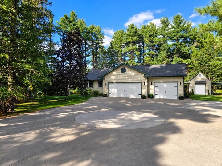 Property Photo: 7426 Wiczer Drive MI 49461
