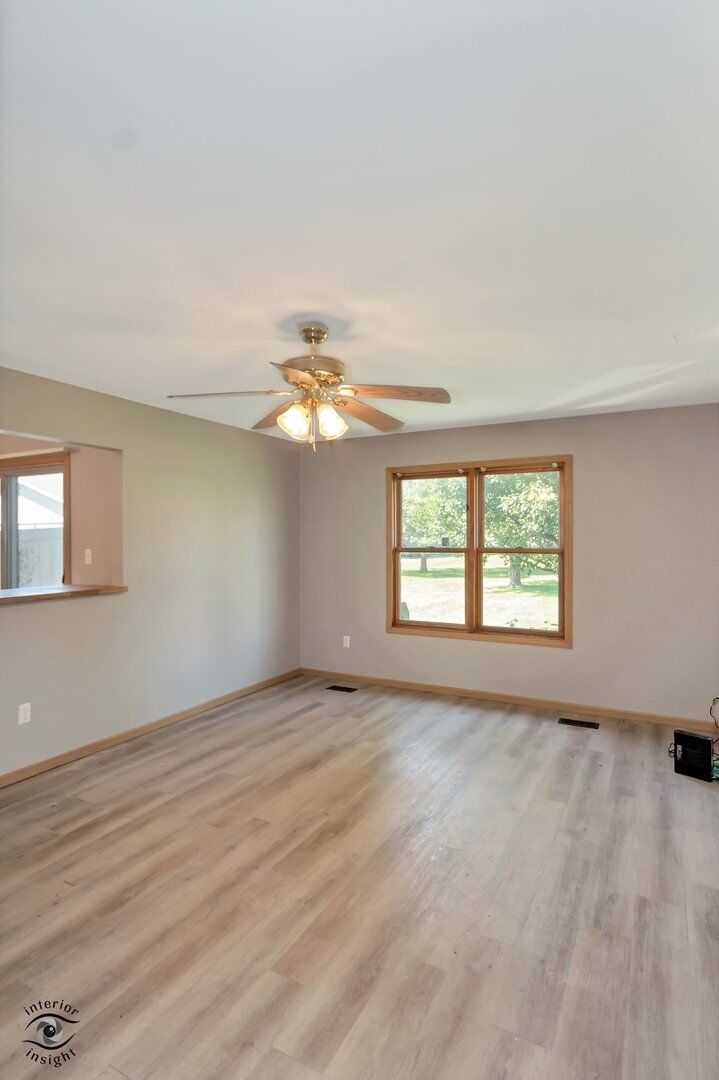Property Photo:  1519 Girard Avenue 6  IL 60914 