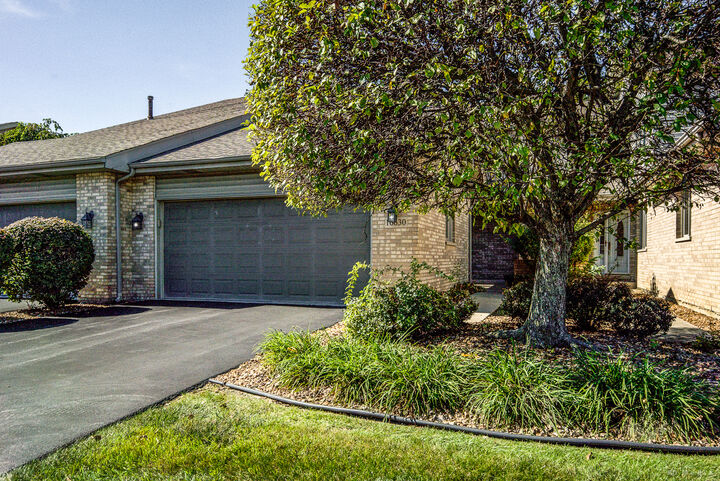 Property Photo:  16630 Fairfax Court 16630  IL 60477 