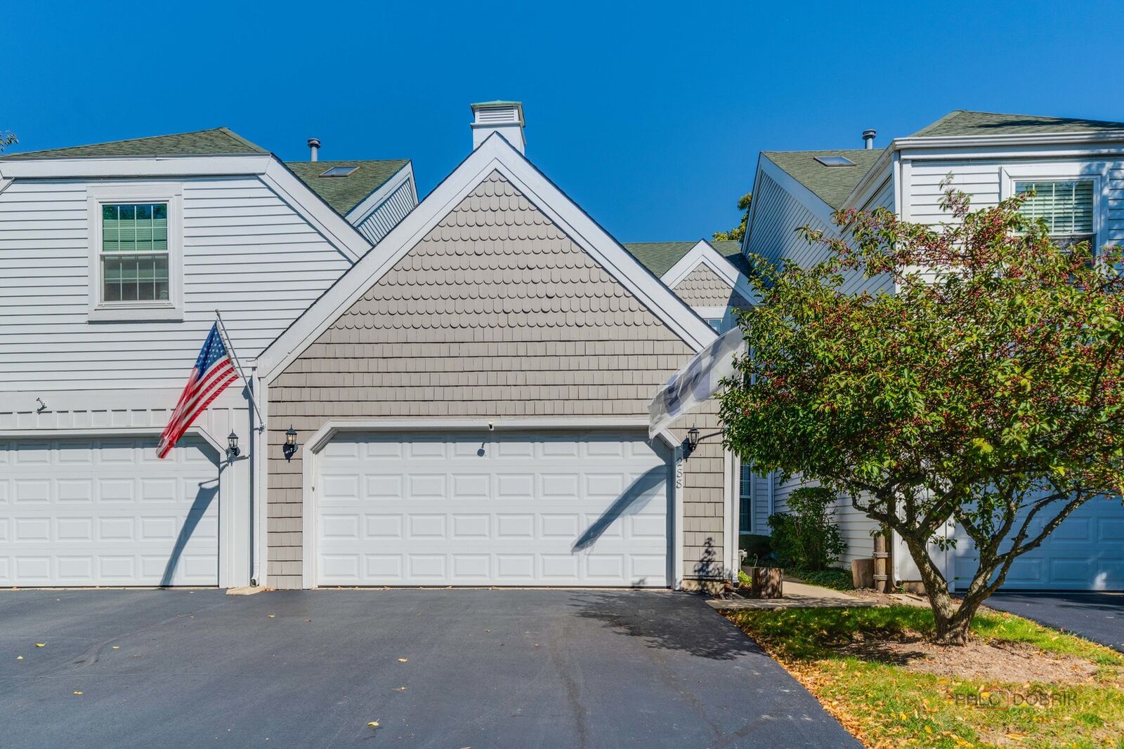 Property Photo:  288 Oak Bluff Court  IL 60084 