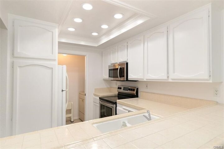 Property Photo: 7202 Apricot Drive 7202 CA 92618