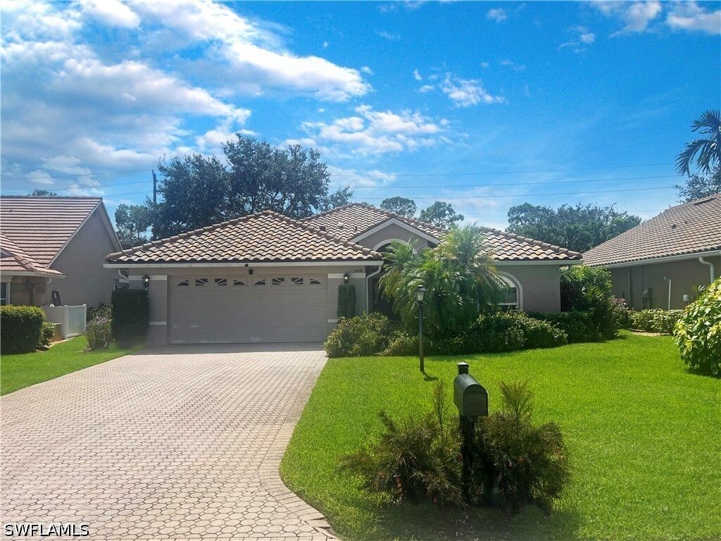 Property Photo:  6046 Westbourgh Drive  FL 34112 
