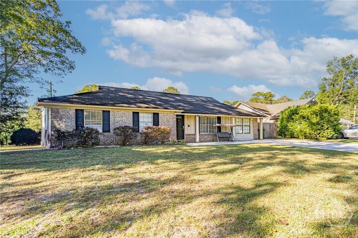 Property Photo:  17 Oxford Court  GA 31419 