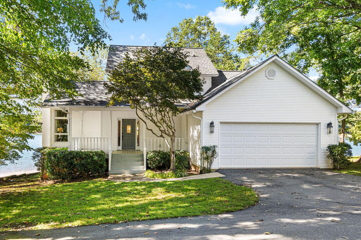 Property Photo:  414 McCracken Point  NC 28904 