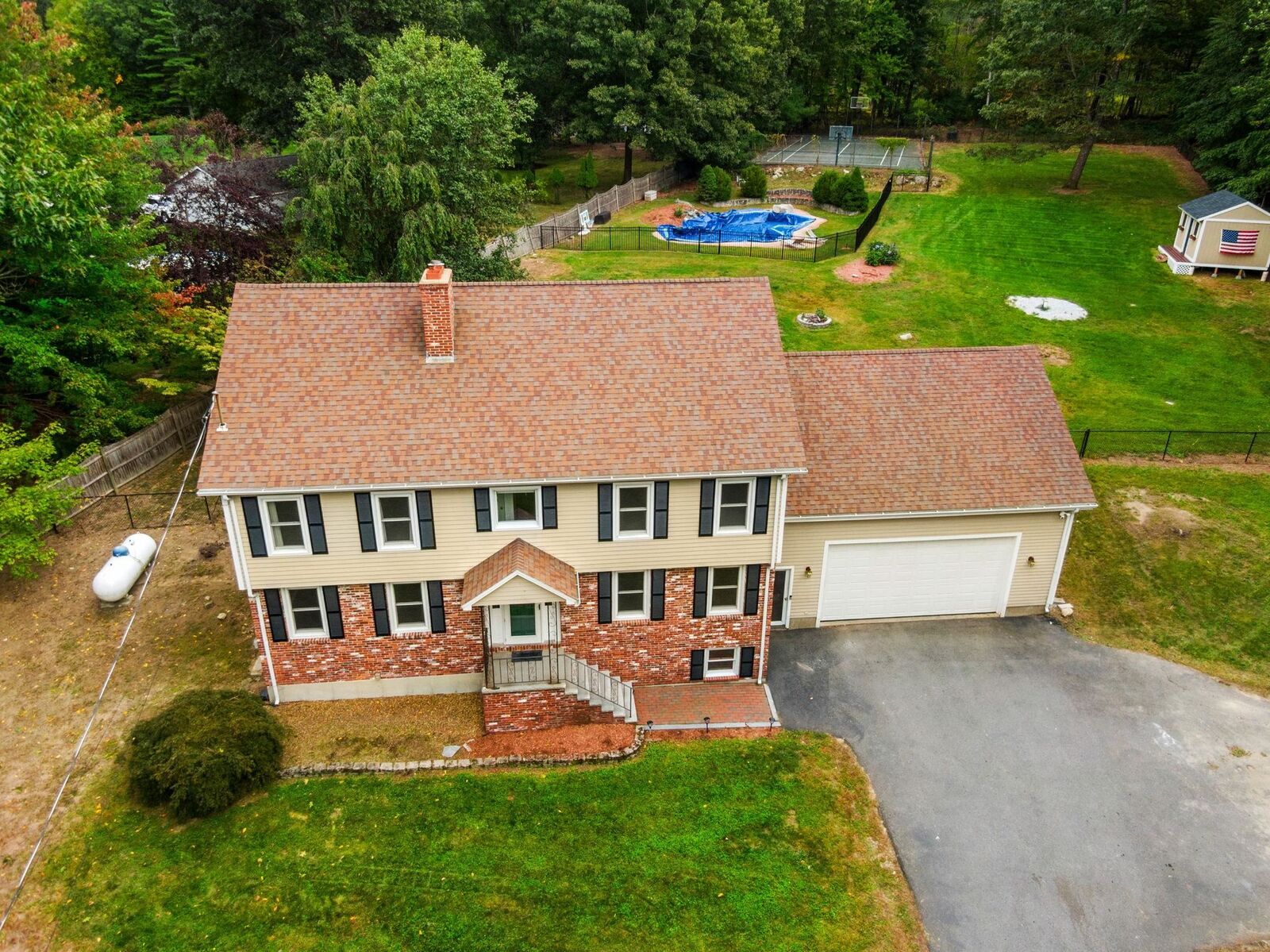 Property Photo: 23 Brook Drive NH 03051