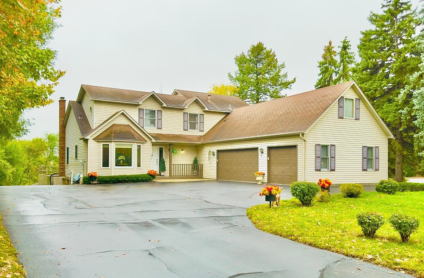 Property Photo:  1009 River Terrace Drive  MN 55431 