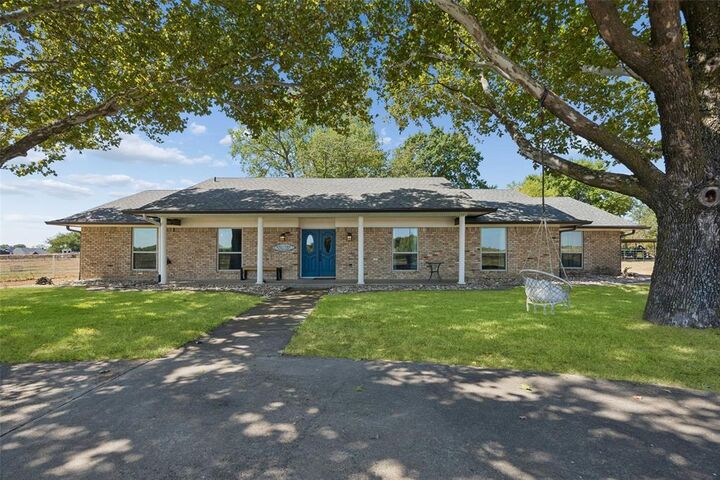 Property Photo:  101 Laguna Vista Drive  TX 75165 