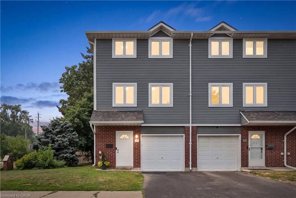 Property Photo:  38 Harris Avenue A  ON N3R 2E9 