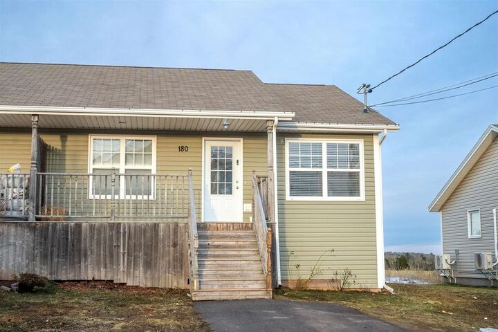 Property Photo:  180 Norwood Road  PE C1A 0E1 