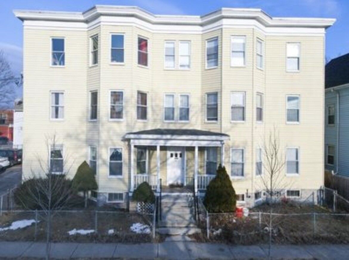 Property Photo:  50 Astor Street 2  MA 01905 