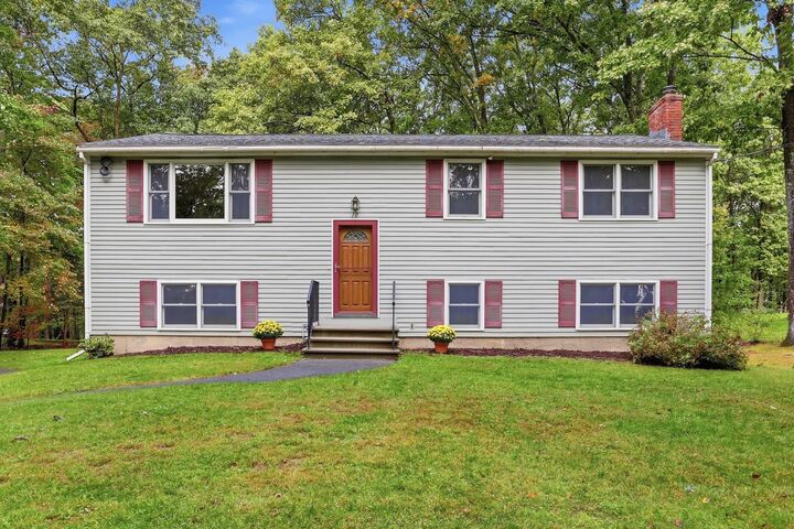Property Photo:  10 Beaver Brook Road  MA 01460 