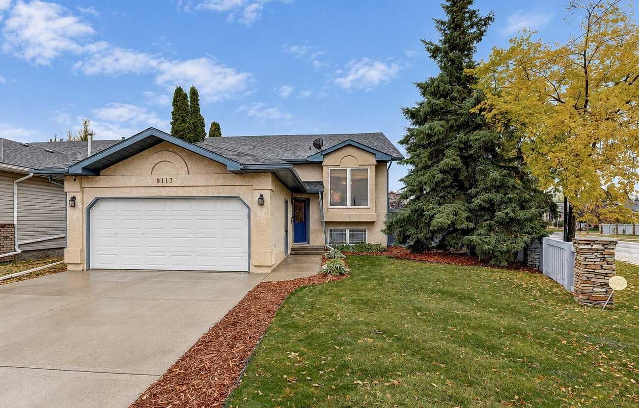 Property Photo:  9117 Crystal Lake Drive  AB T8X 1J3 