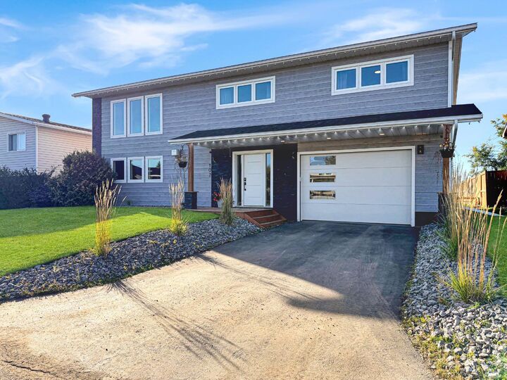 Property Photo:  107 6 Avenue SW  AB T0H 1M0 