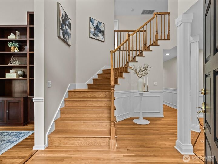 Property Photo:  430  10th Street S  WA 98033 
