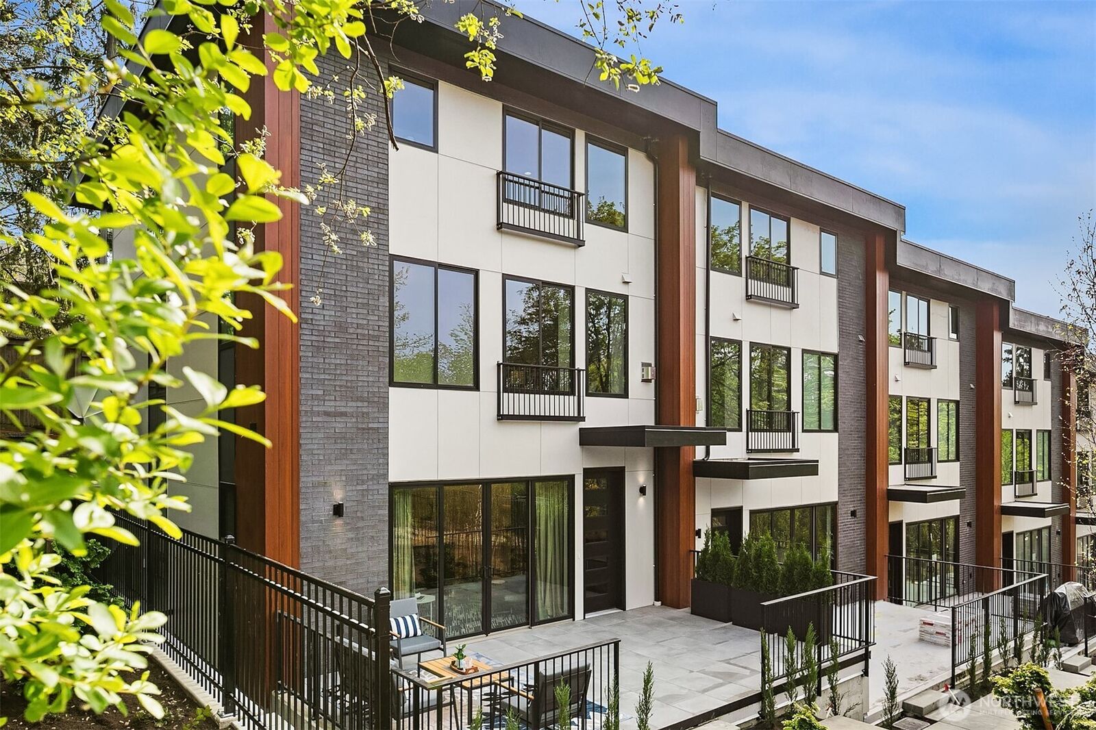 Property Photo: 298 118th Avenue SE WA 98005