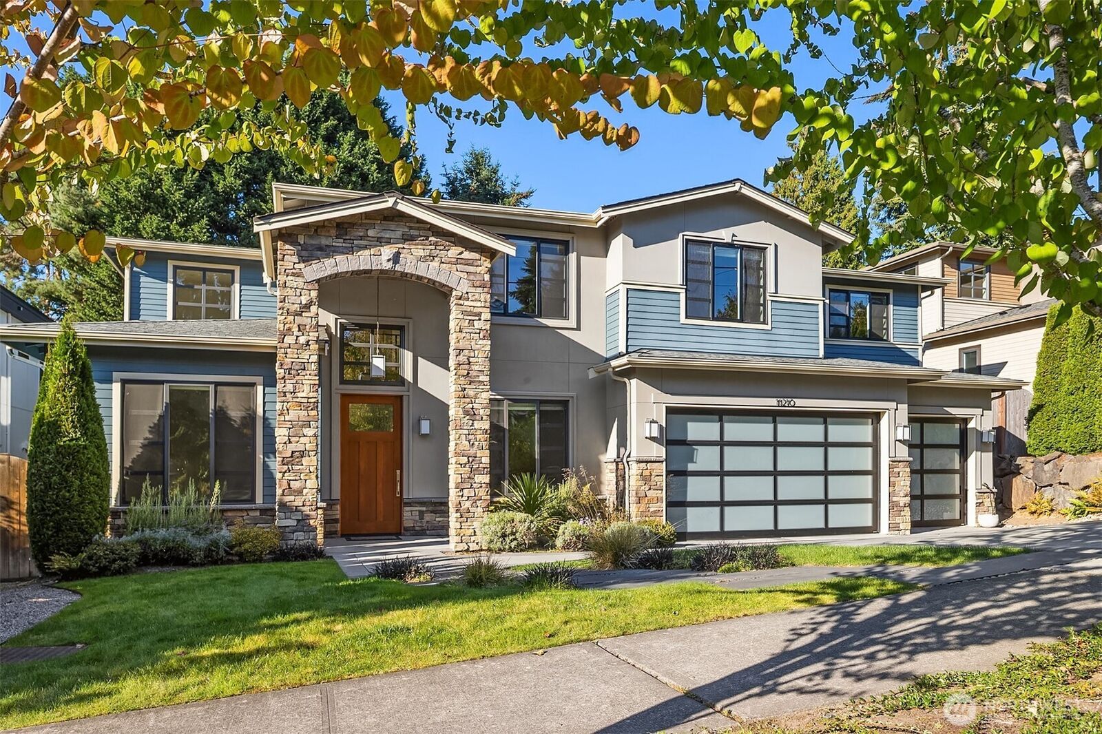 Property Photo:  11210 NE 60th Street  WA 98033 