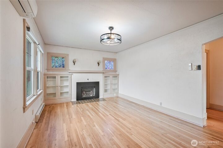 Property Photo:  707  Ayers Street  WA 98626 