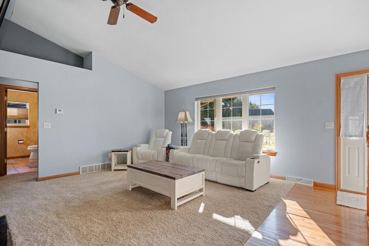 Property Photo: 720 Hickory Valley Court WI 54115