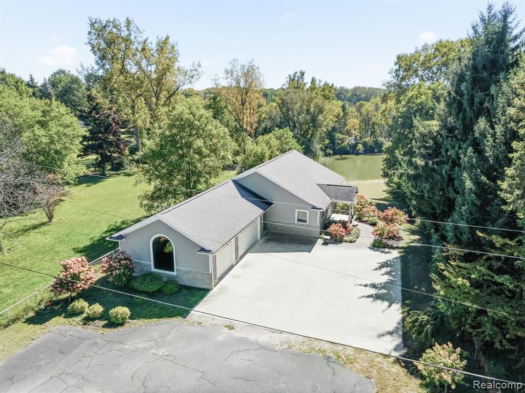 Property Photo: 3751 N River Road MI 48059