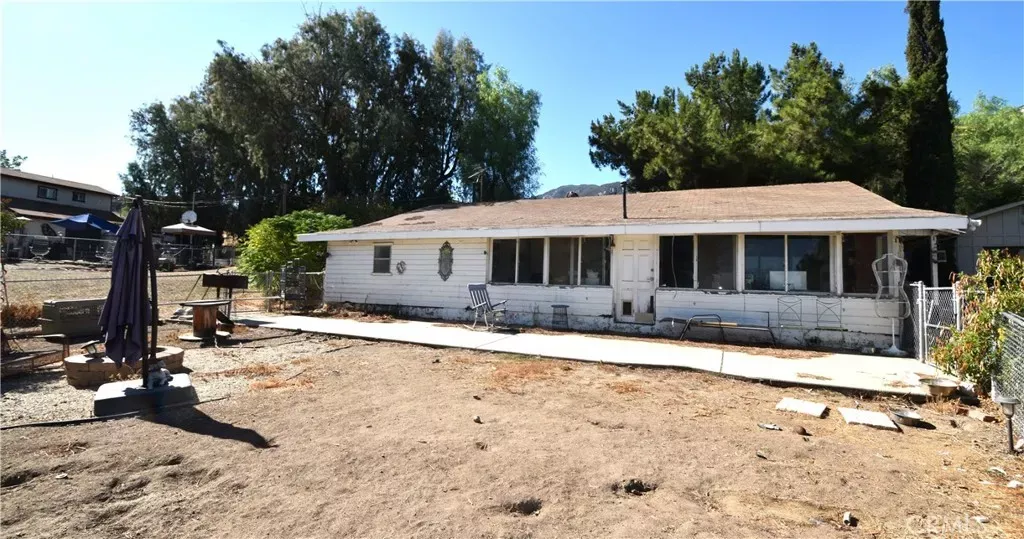 Property Photo: 18487 Grand CA 92530