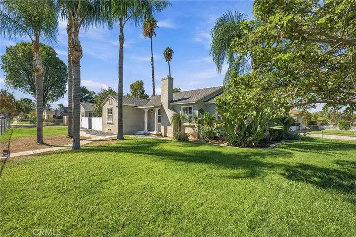 Property Photo:  6815 Barcelona  CA 92504 