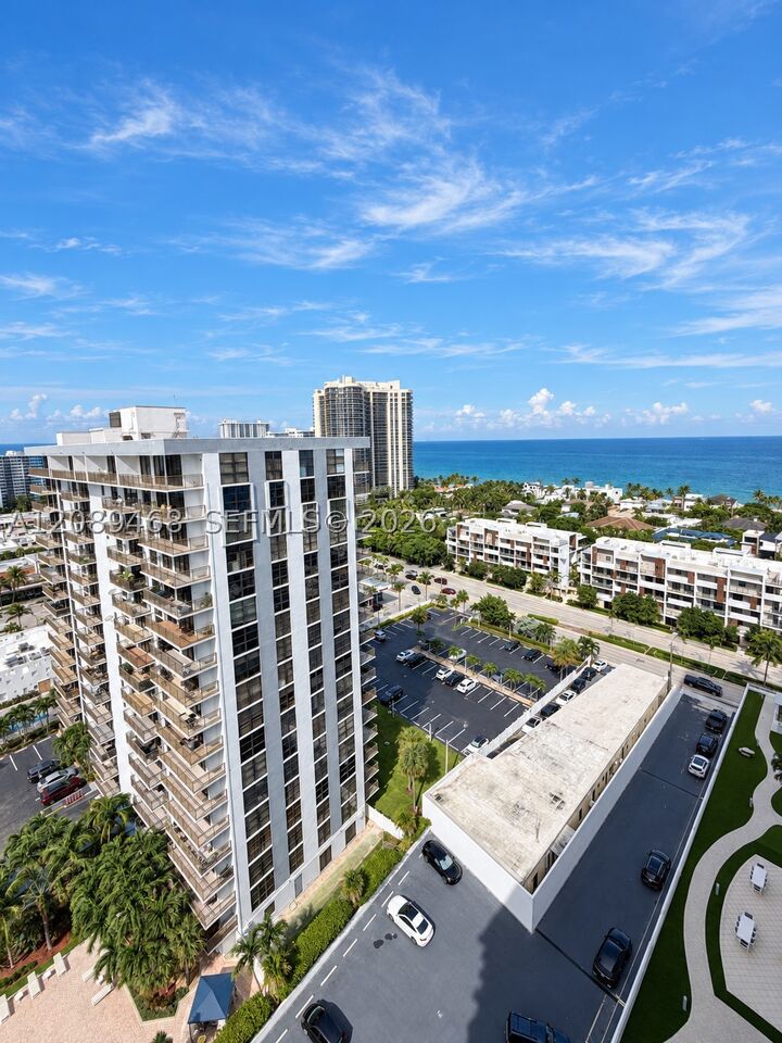 Property Photo: 3015 N Ocean Blvd 18B FL 33308
