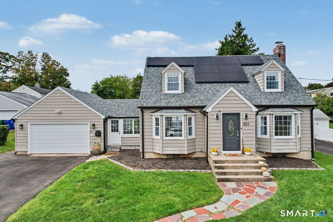 Property Photo: 501 Bridgeview Place CT 06614