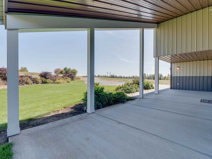 Property Photo:  3017 E Moran Vista Ln  WA 99223 