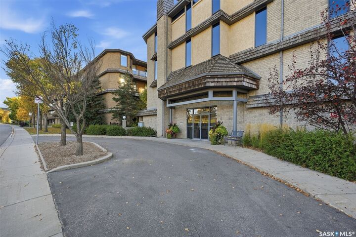 Property Photo:  619 Saskatchewan Crescent W 315  SK S7M 0A5 