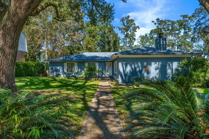 Property Photo:  1320 Woodgate Way  FL 32308 