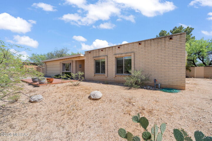 Property Photo: 9070 E Kayenta Drive AZ 85749