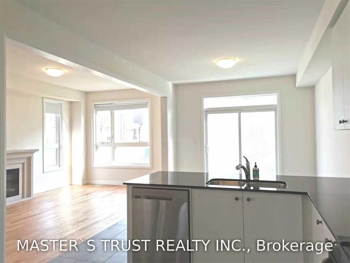 Property Photo:  69 Mallery Street  ON L4S 0J1 