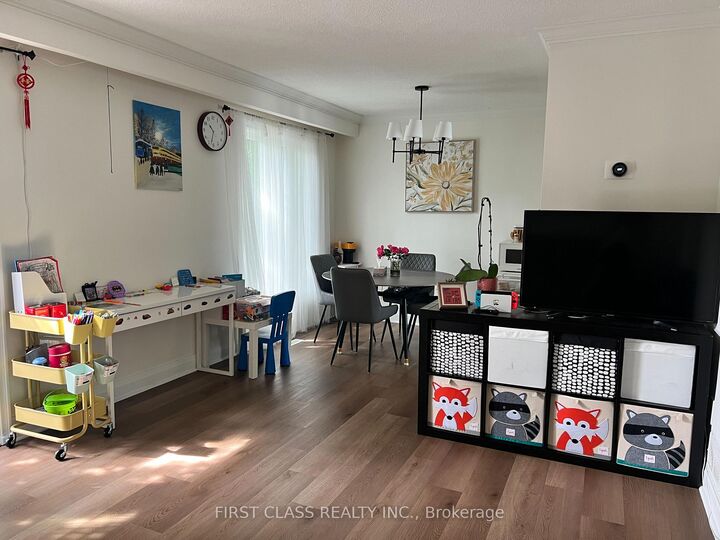 Property Photo: 1144 Jamesway Boulevard ON L6H 2Z7