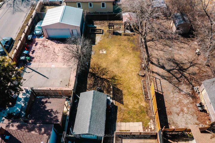 Property Photo:  7 McMurchy Avenue S  ON L6Y 1Y1 