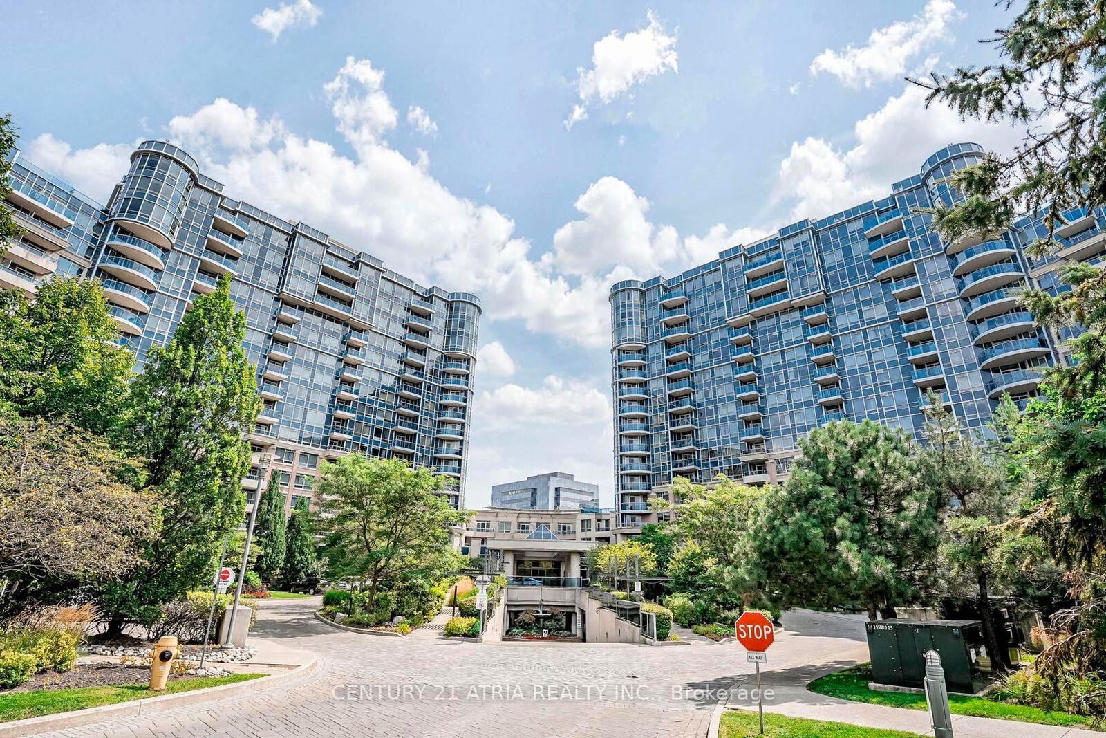 Property Photo:  33 Cox Boulevard 1007  ON L3R 8A6 
