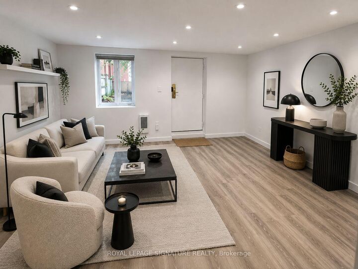 Property Photo:  22 Curzon Street Lower  ON M4M 3B4 