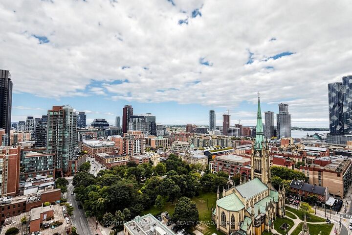 Property Photo: 33 Lombard Street 2207 ON M5C 3H8
