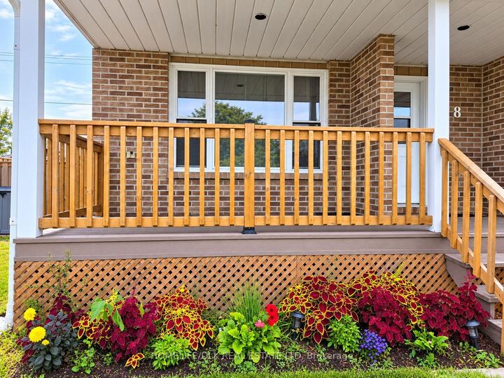 Property Photo:  8 Carman Court  ON K0E 1K0 