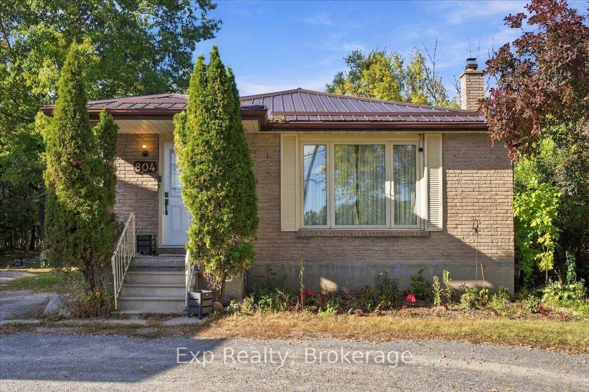 Property Photo:  804 Sherbrooke Street  ON K9J 2R1 