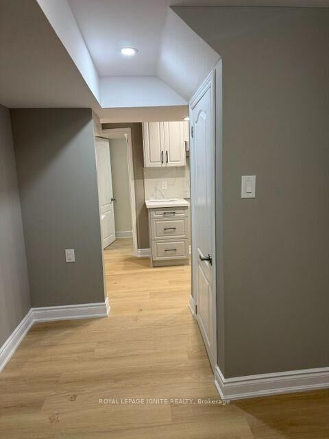 Property Photo:  38 Patina Drive Bsmt 2  ON M2H 1R1 