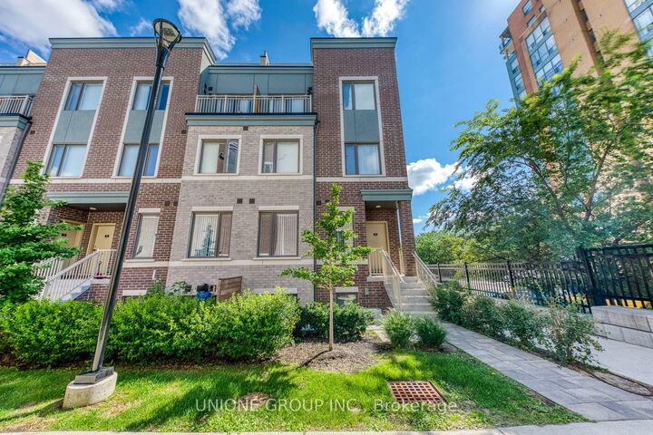 Property Photo: 260 Twelfth Street 19 ON M8V 0J6