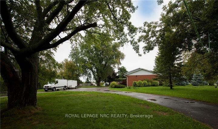 Property Photo:  4823 Thirty Road N  ON L3J 1W2 