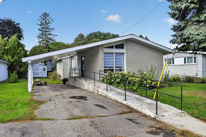 Property Photo:  961 Massie Drive W  ON K0E 1T0 