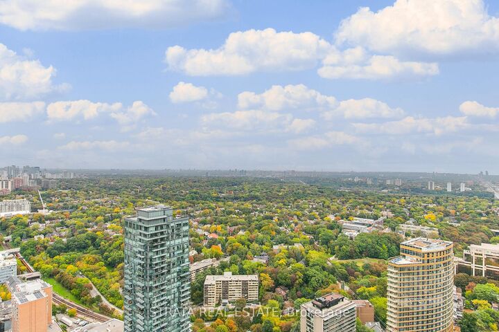 Property Photo: 1 Yorkville Ave Avenue 4610 ON M4W 1L1